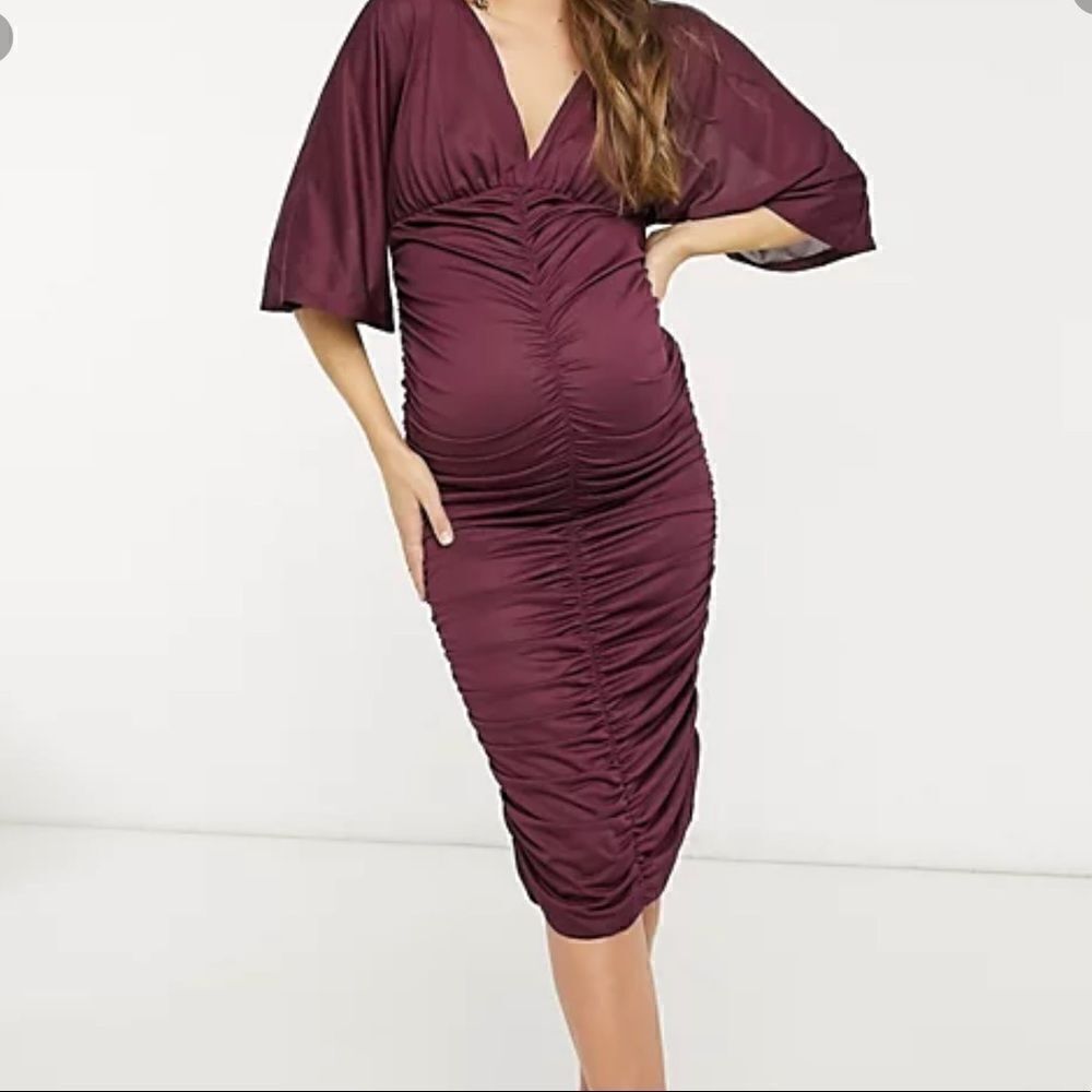NWT Ruched Kimono Sleeve Materity Dress